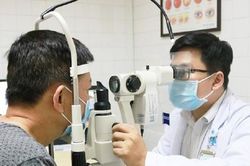 Suýt mù mắt vì bệnh lý nguy hiểm nhiều người đang chủ quan