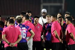 Nam Định treo thưởng lớn, Sài Gòn đá vì tự trọng