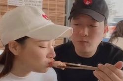 Trường Giang cưng chiều Nhã Phương như bà hoàng khiến dân tình 'hờn ghen'