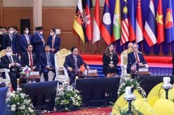 Thủ tướng dự Đối thoại Toàn cầu ASEAN: Bảo đảm các cân bằng chiến lược