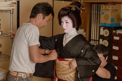 Tấn công tình dục và văn hóa im lặng trong thế giới geisha Nhật Bản