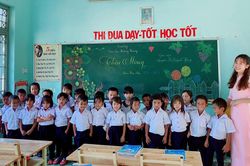 Cô giáo với câu chuyện 'Mường Hoong, những ngày mưa...'