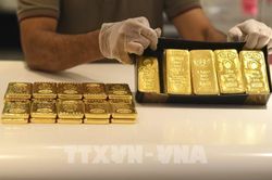 Giá vàng phiên 15/11 tại châu Á tăng lên mức cao nhất trong ba tháng
