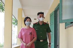 Bắt 'nữ quái' điều hành đường dây đánh bạc hơn 800 triệu đồng/ngày