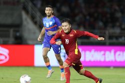 Chính thức: Pau FC 'nhả' Quang Hải về đá AFF Cup 2022