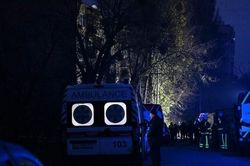 Loạt vụ tấn công tên lửa quy mô lớn nổ ra trên khắp Ukraine