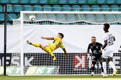 Ấn định thời điểm Quang Hải về Việt Nam đấu Marco Reus