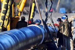 Nguồn cung dầu Nga sang các nước châu Âu qua tuyến Druzhba bị ngắt