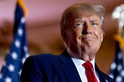 Ông Donald Trump tuyên bố tái tranh cử tổng thống Mỹ năm 2024