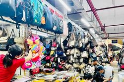 Hàng giả, hàng nhái hoành hành, trách nhiệm của ai?- Bài 2: Chế tài phải đủ mạnh