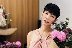 Xuân Lan tố một 'người em' ẩn danh chèo kéo, công khai bán đứng đàn chị