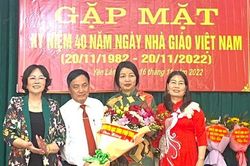 Hội Khuyến học tỉnh Phú Thọ tặng quà giáo viên, học sinh hoàn cảnh khó khăn nhân Ngày Nhà giáo Việt Nam