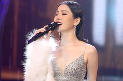 Lệ Quyên nức nở hát karaoke, dân mạng: 'Chị này hát hay như ca sĩ'