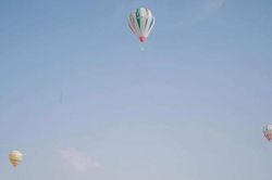 Bay khinh khí cầu ngắm Đà Lạt trên cao