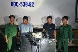 Bắt giữ 2.600 bao thuốc lá nhập lậu