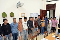 Gia Lai: Bắt giữ 17 đối tượng đánh bạc, cho 'vay nóng' ngay tại xới bạc