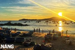 Ngày mới ở làng chài An Hải