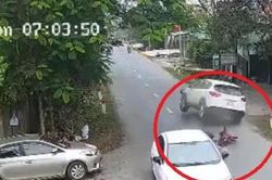 Clip: Nữ tài xế dừng 'xế hộp' đột ngột, lái xe máy và ô tô gặp ngay tai họa