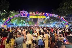 Lang thang ở phố đi bộ Cao Bằng