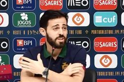 Bị hỏi về Ronaldo, ngôi sao tuyển Bồ Đào Nha phản ứng ra mặt