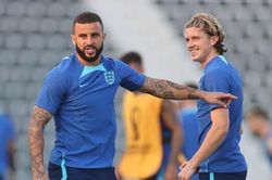 Southgate xác nhận ĐT Anh vắng 2 ngôi sao trước Iran