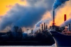 Việt Nam vượt mục tiêu cắt giảm khí thải carbon tự nguyện