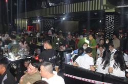'Đột kích' vũ trường có gần 400 người, phát hiện 153 'dân chơi' dương tính ma túy