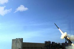 Ukraine tấn công Donbass bằng tên lửa phóng loạt TRLG-230 mạnh ngang HIMARS