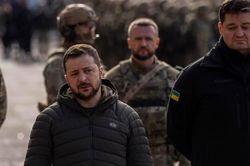 Điện Kremlin trả lời câu hỏi về khả năng lật đổ Chính phủ Ukraine