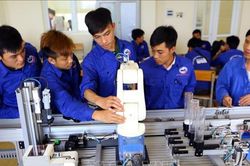 Học sinh trường nghề phải học 3 môn bắt buộc