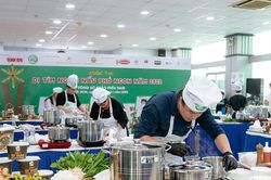 Tương ớt Chin-su được nhiều thí sinh sử dụng trong cuộc thi nấu phở ngon
