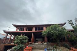 Quảng Ngãi yêu cầu đại gia tháo dỡ biệt phủ xây trên đất lúa