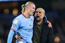 Pep Guardiola ký mới 2 năm với Man City