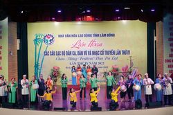 Nặng lòng với khúc hát dân ca