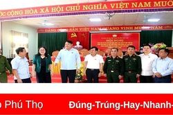 Đại biểu Quốc hội tiếp xúc cử tri tại huyện Yên Lập