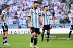 Argentina bất ngờ thua ngược Saudi Arabia