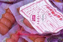 Hà Nội: Xe tải vận chuyển hàng chục ngàn gói xúc xích mini, bánh quy mang nhãn hiệu nước ngoài