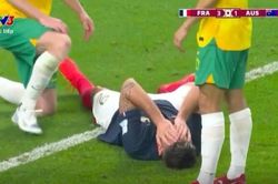 Pháp 'đè bẹp' Australia với tỷ số 4-1
