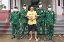 Bắt đối tượng vận chuyển 8kg ma túy dạng đá