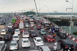 Cầu Vĩnh Tuy khớp nối thế nào với đường trên cao Vành đai 2 sắp thông xe?