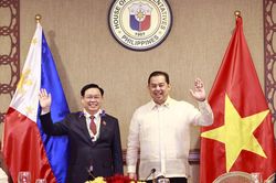 Lễ đón Chủ tịch Quốc hội Vương Đình Huệ thăm chính thức Philippines