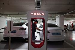 Tỷ phú Elon Musk cân nhắc đầu tư nhà máy sản xuất xe điện tại Hàn Quốc