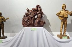 Văn hóa - Nghệ thuật Thông tin văn hóa Trưng bày, lấy ý kiến các phác thảo tác phẩm tượng Trịnh Công Sơn
