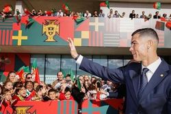 Ronaldo gửi thông điệp trước trận ra quân tại World Cup