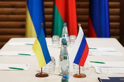 Quan chức Nga và Ukraine gặp nhau tại UAE