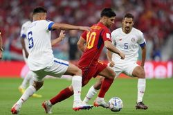 Tây Ban Nha 'hủy diệt' Costa Rica với màn thêu hoa dệt gấm