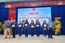 Tuyên truyền an toàn giao thông cho học sinh