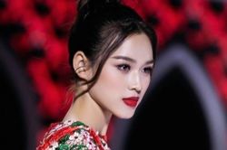Hoa Hậu Đỗ Thị Hà và Lương Thùy Linh 'hóa' cô dâu trên sàn diễn thời trang