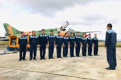 Trường Sĩ quan Không quân: Thực hành mở máy hồi phục, bồi dưỡng giảng viên Khoa Máy bay - Động cơ