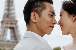 Ảnh cưới ở Paris tuyệt đẹp của Khánh Thi - Phan Hiển: Cô dâu trẻ trung xứng đôi chú rể kém tuổi